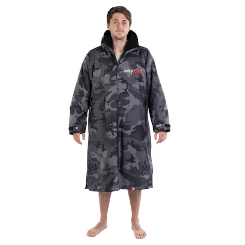 Long sleeve camo and black in large from Dryrobe